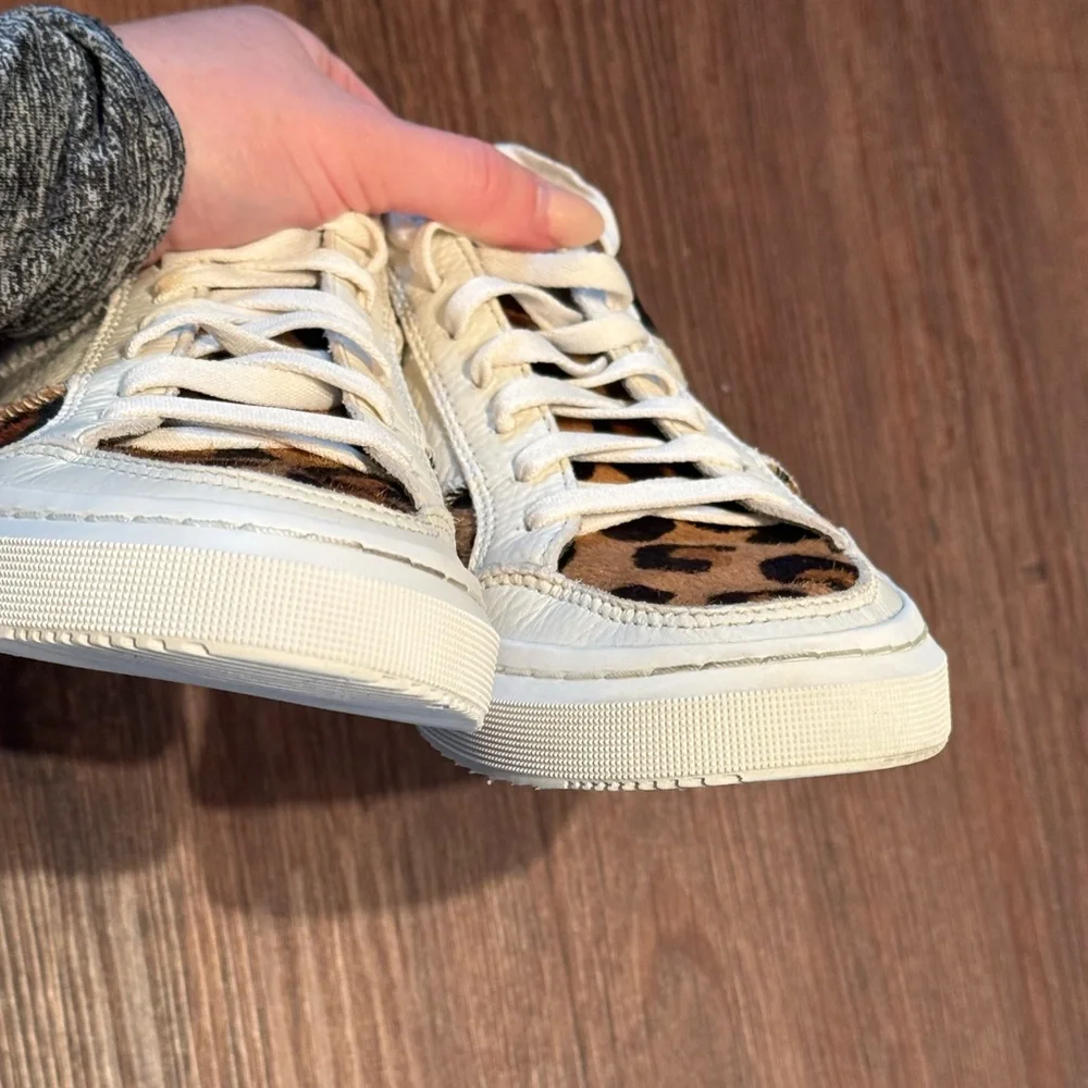 EUC UGG Alameda Spotty Lace Sneakers s7 - Picture 10 of 14